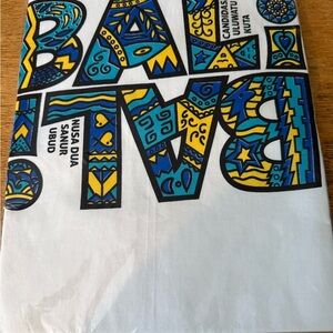 Colorful Bali Graphic T-Shirt Size L